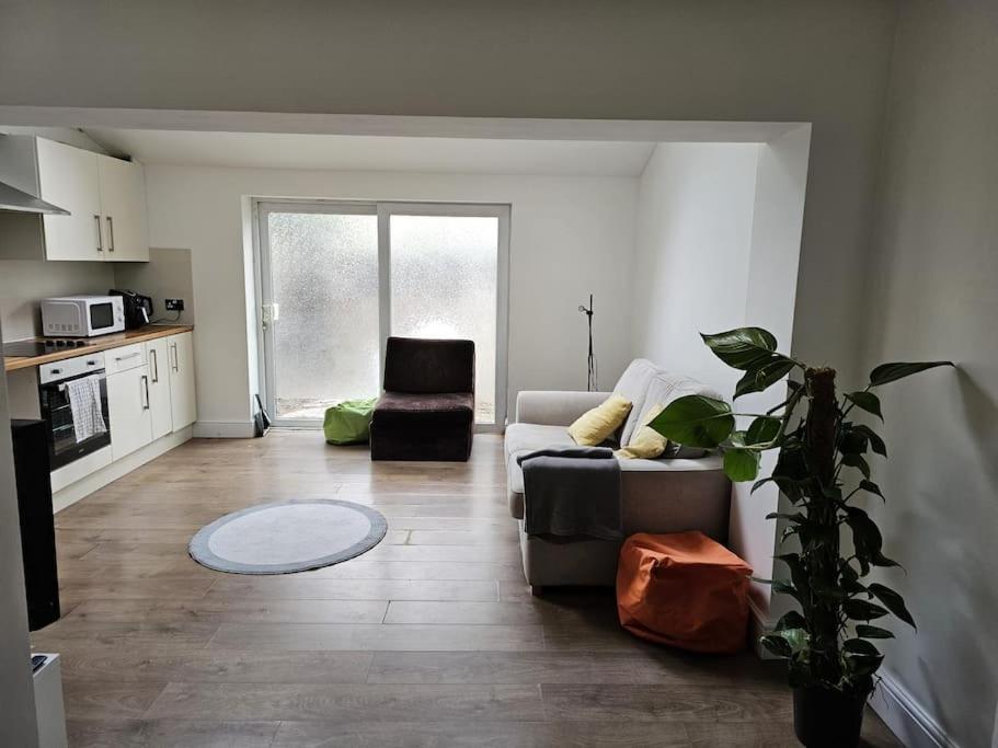 Beautiful Garden Flat Near Central London Eksteriør bilde