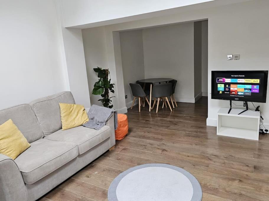 Beautiful Garden Flat Near Central London Eksteriør bilde